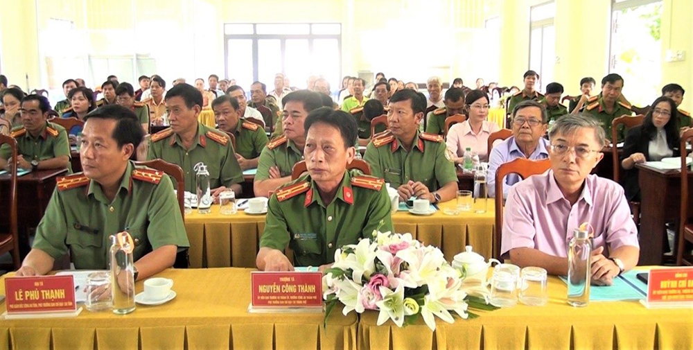 Đại biểu tham dự