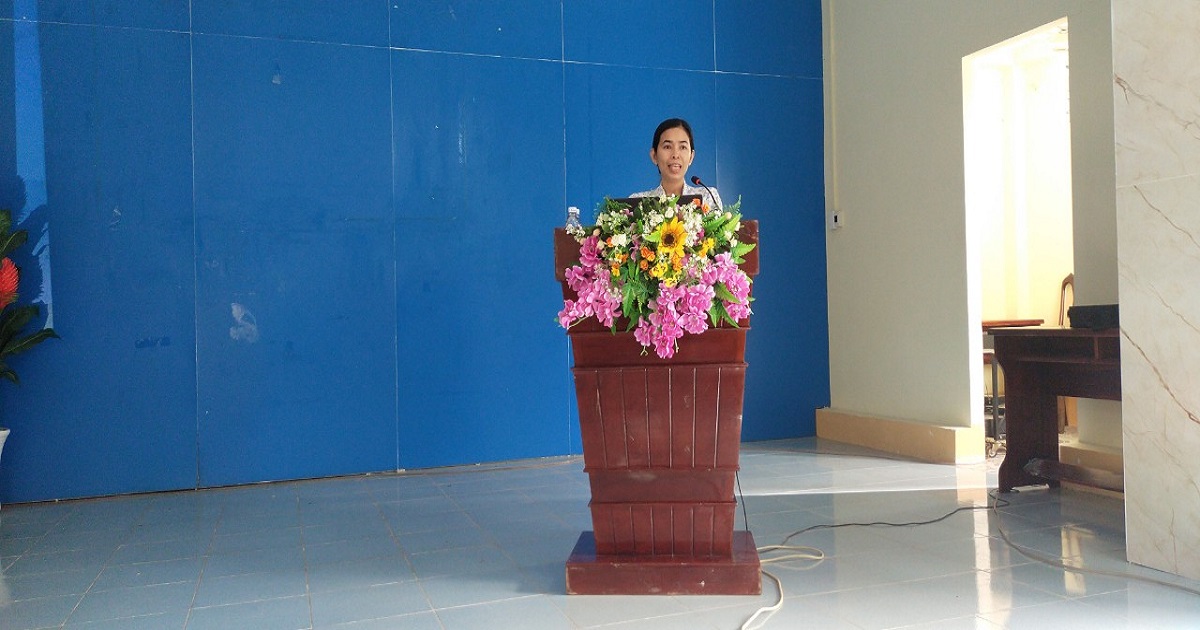 Bà Phan Thị Phương Loan, Trưởng Phòng Tư pháp phổ biến các văn bản luật