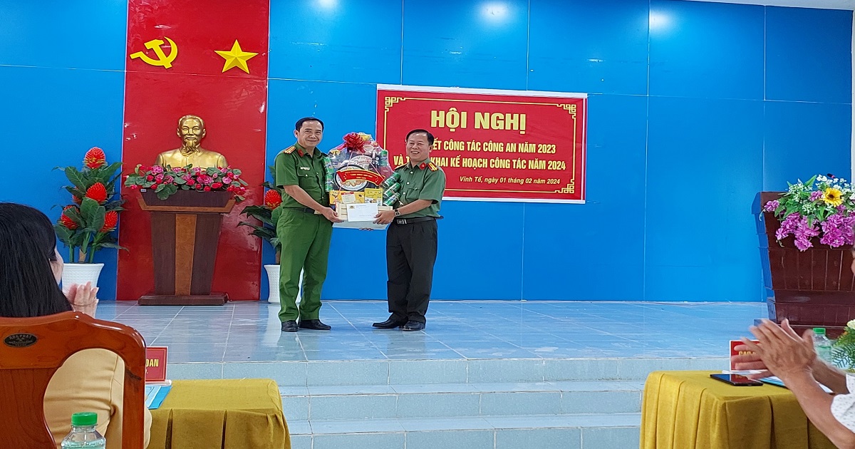 tong ket cong an
