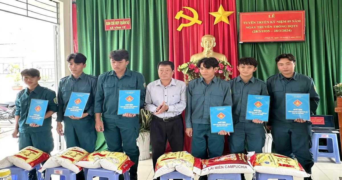 Dan quan tu ve