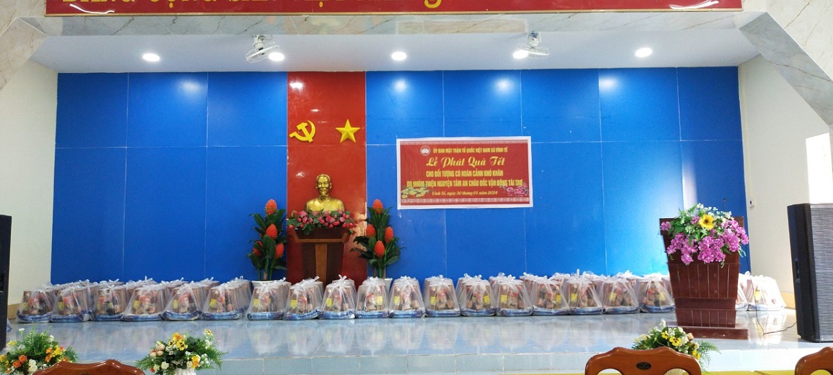 tang qua tet
